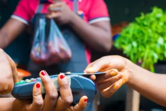 Africa’s banks embrace digital transformation. Mobile money, AI, and cybersecurity drive growth, while digital literacy remains the key challenge.