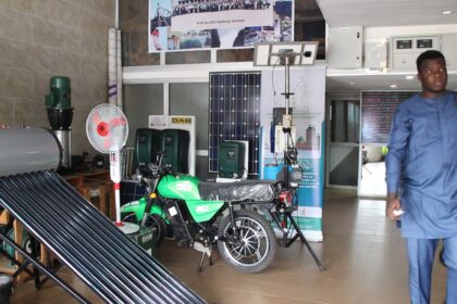 Babana 237 : la moto qui roule à l'énergie propre