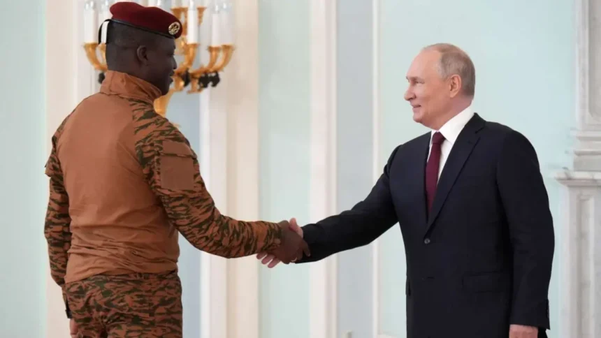 Afrique : la bataille des grandes puissances sur le juteux marché de l'énergie nucléaire dans un contexte de déficit en électricité. burkina faso, poutine russie