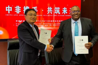 Stratégie : le Chinois Hejun Group et le Camerounais JMJ signent un partenariat pour développer les opportunités d'investissements entre la Chine et l'Afrique. Patrice Yantho
