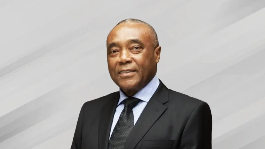 Emmanuel Ikazoboh succède à Aliko Dangote à la tête de Dangote Cement