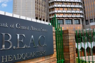 BEAC : hausse des taux directeurs pour protéger le franc CFA malgré la baisse des réserves de change