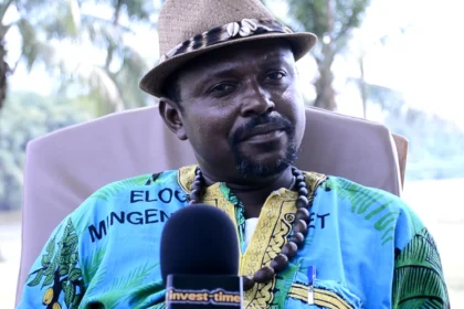 Sa Majesté Merveille EDING BATTA, président des chefs des villages du Canton Adiè