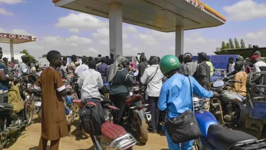 Crise du carburant au Mali : l'arrivée massive de camions-citernes à Bamako sonne-t-elle la fin de la pénurie ?
