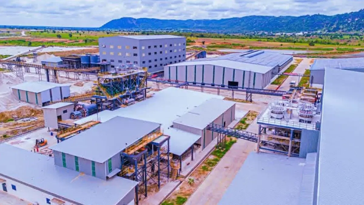 Le Nigeria inaugure la plus grande usine de traitement du lithium d’Afrique de l’Ouest